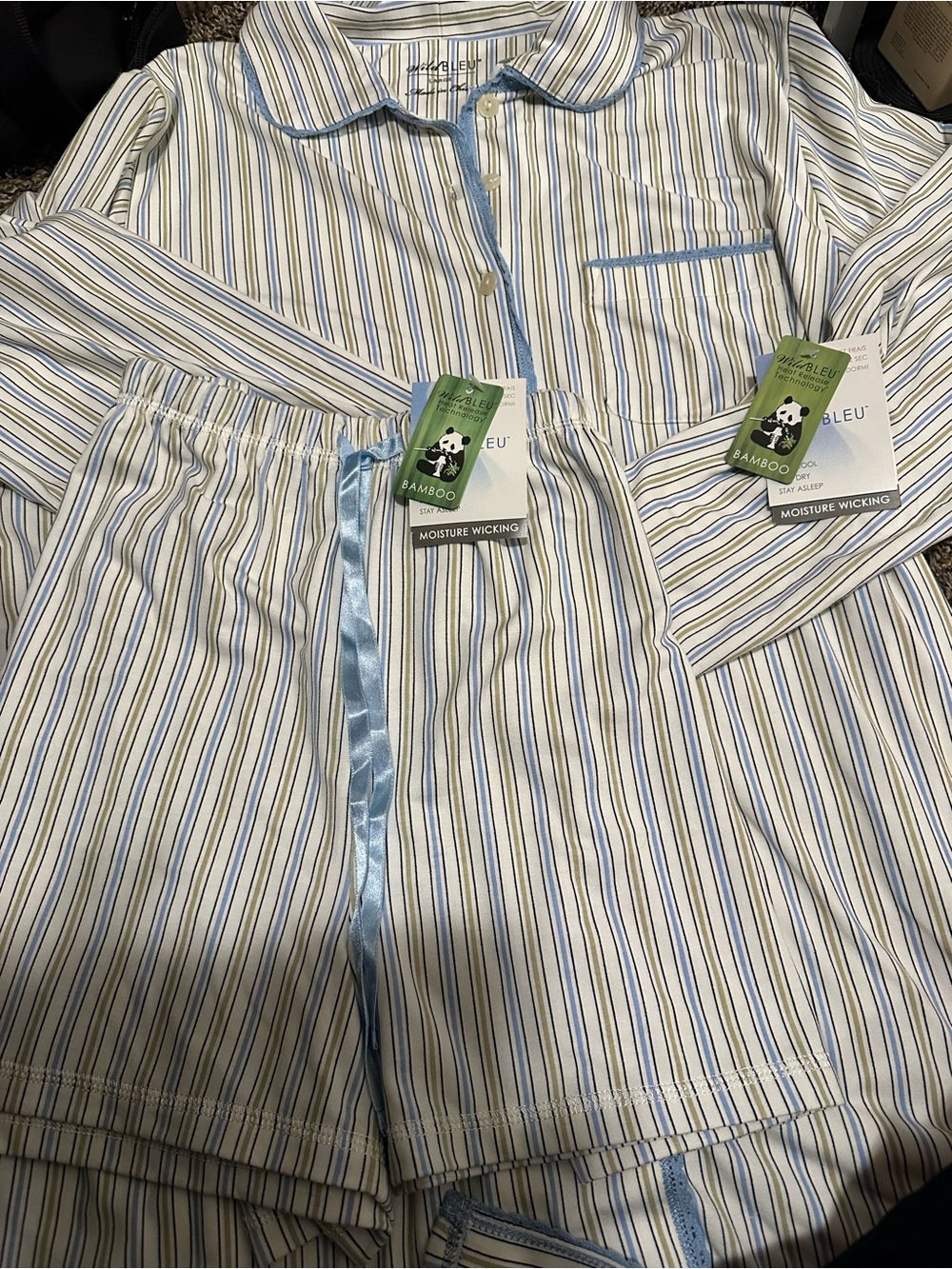 women’s  Bamboo Striped Pajama Set in Light Blue and White. 2pc set.  Size L NWT